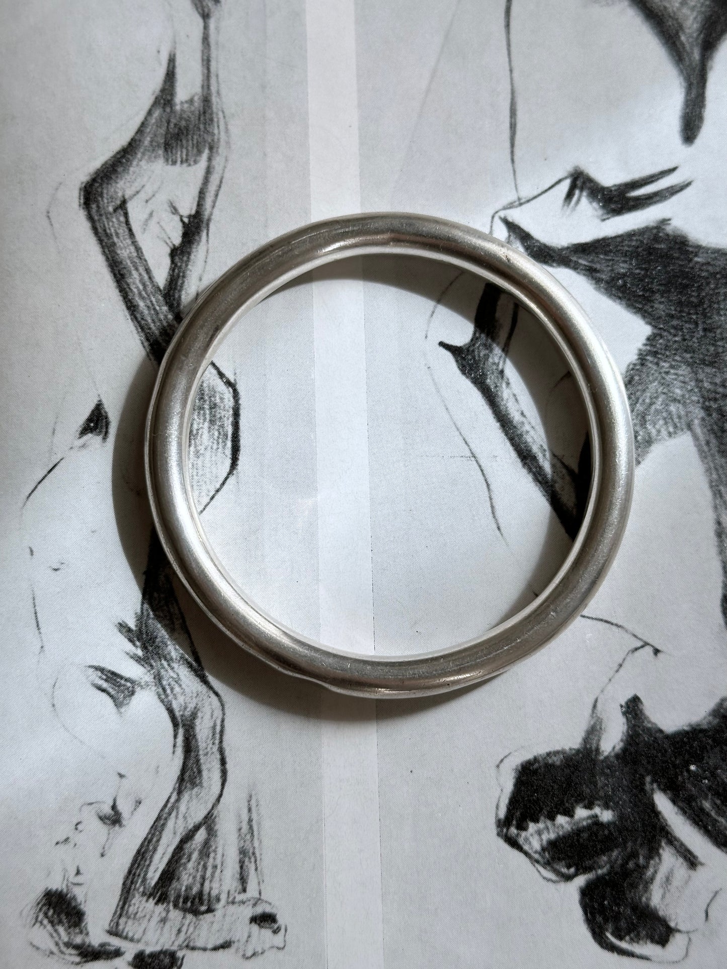 sterling silver complete round bangle