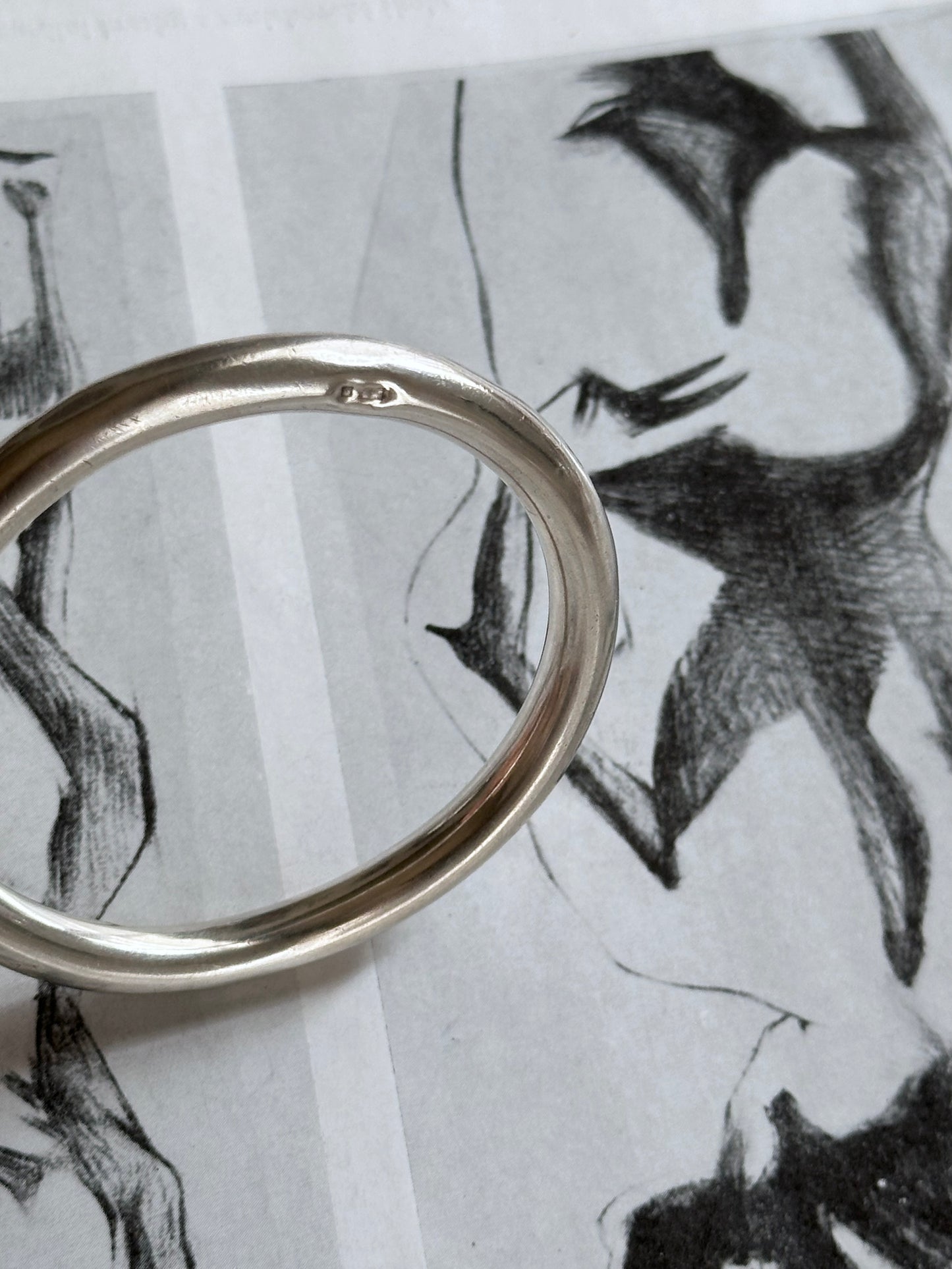 sterling silver complete round bangle
