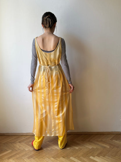 80s France beach parasol dress