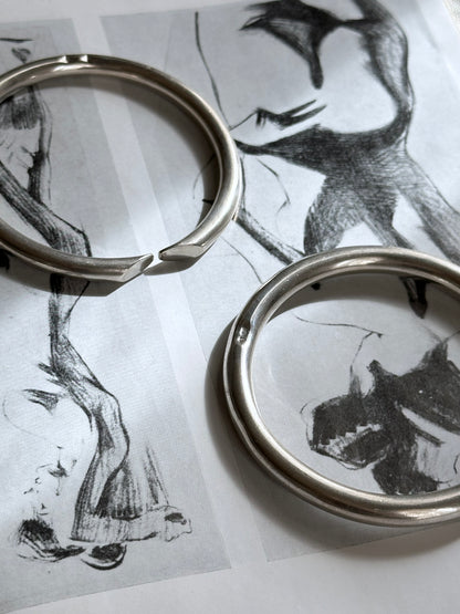 sterling silver incomplete round bangle