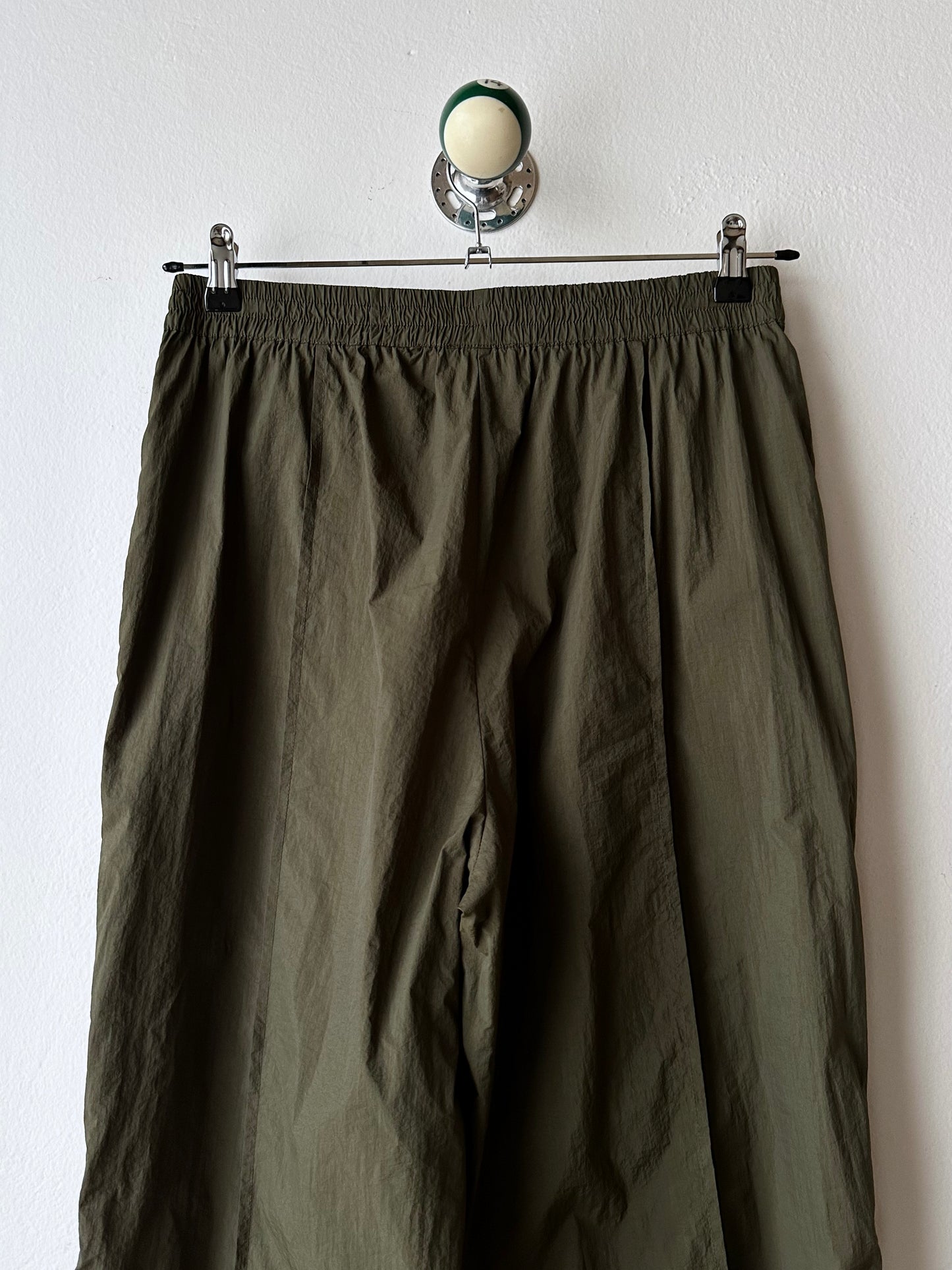 full-zip side nylon pants in olive W30-37