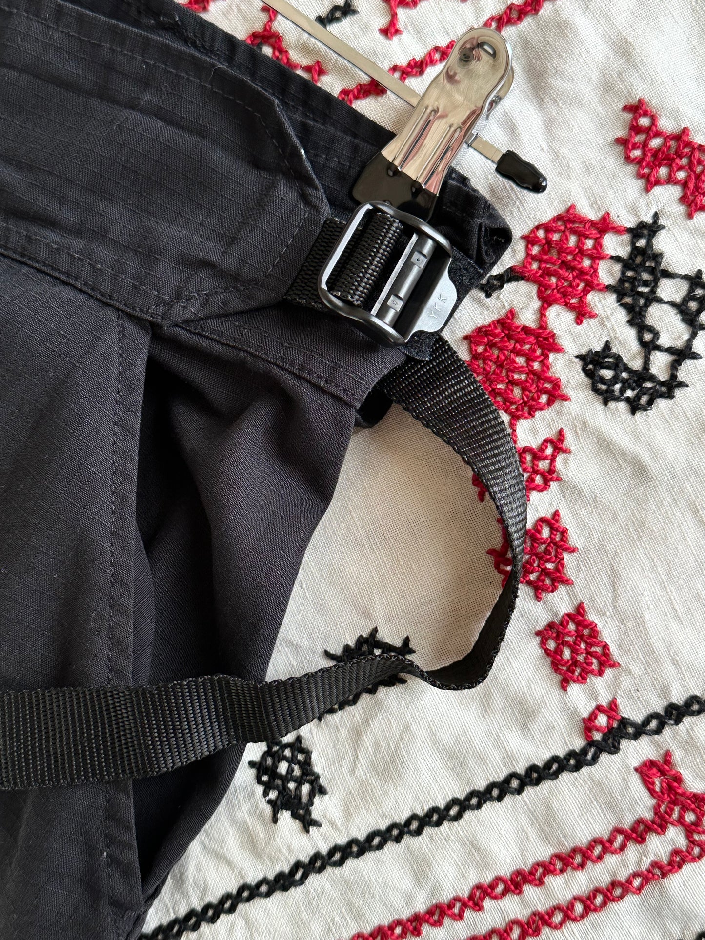 90s England Arktis combat trouser W29-39