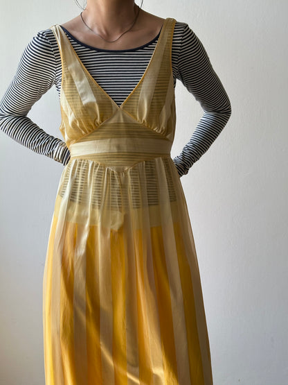 80s France beach parasol dress