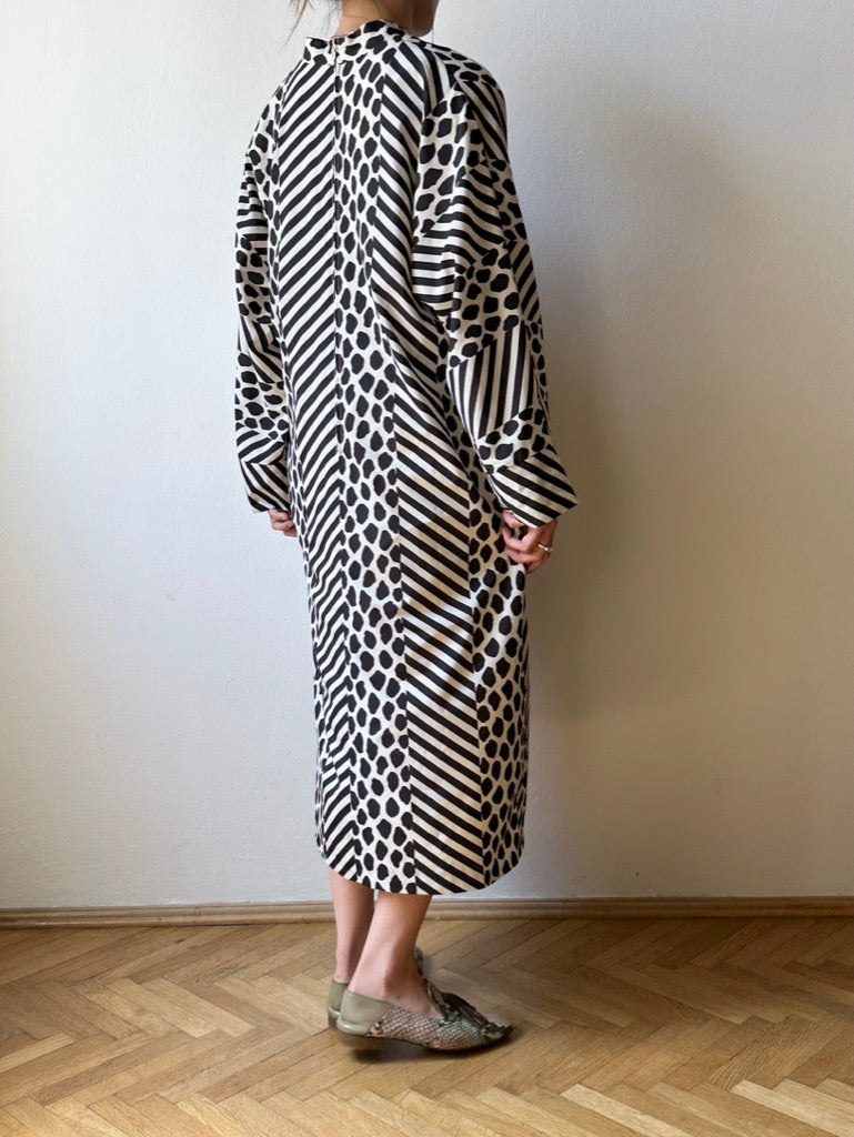 German madame animal dress