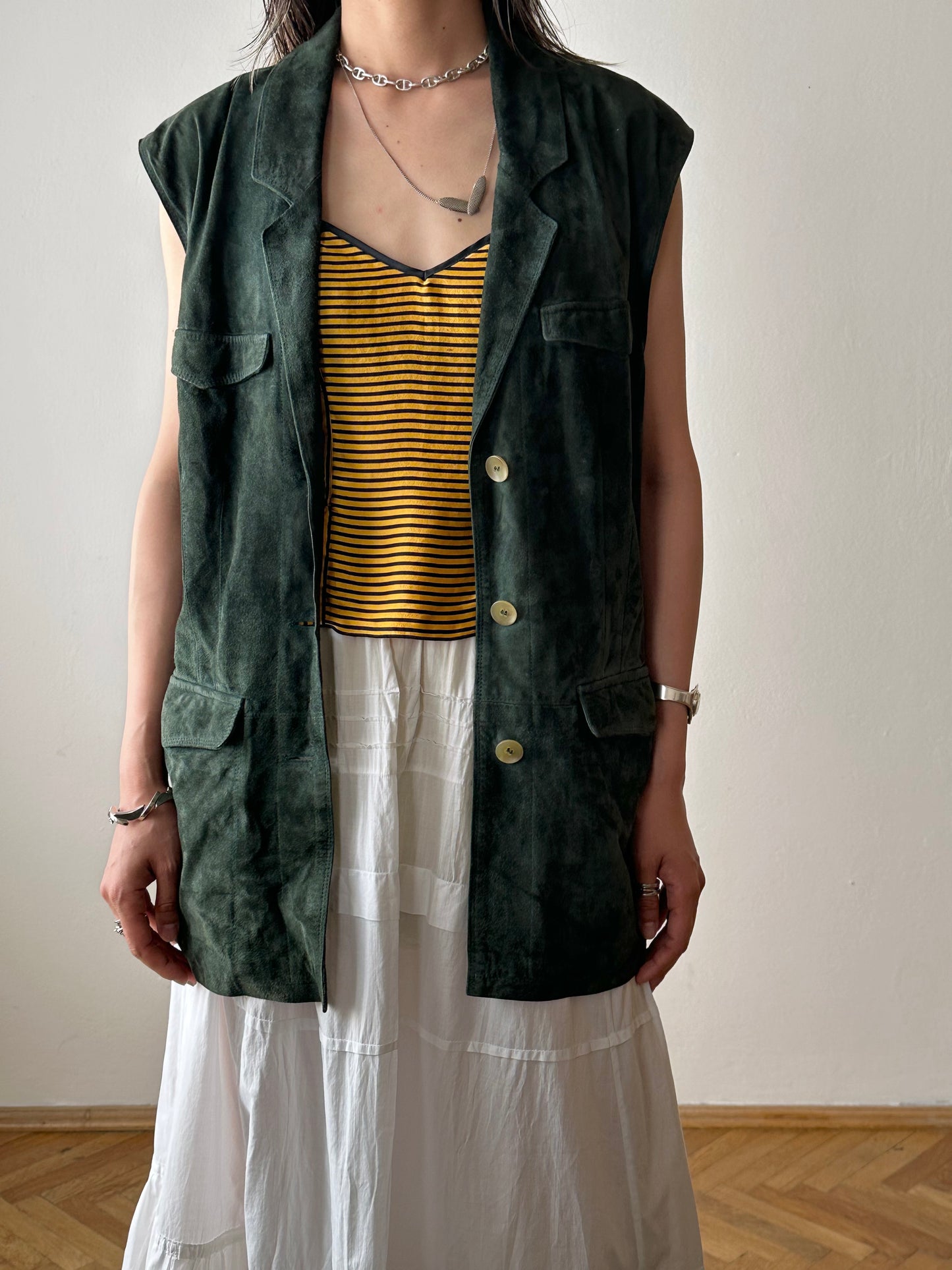 90s suede vest in dark forest