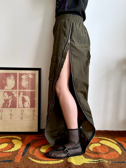 full-zip side nylon pants in olive W30-37