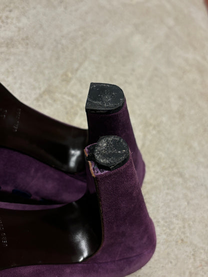 2000's miu miu suede heels