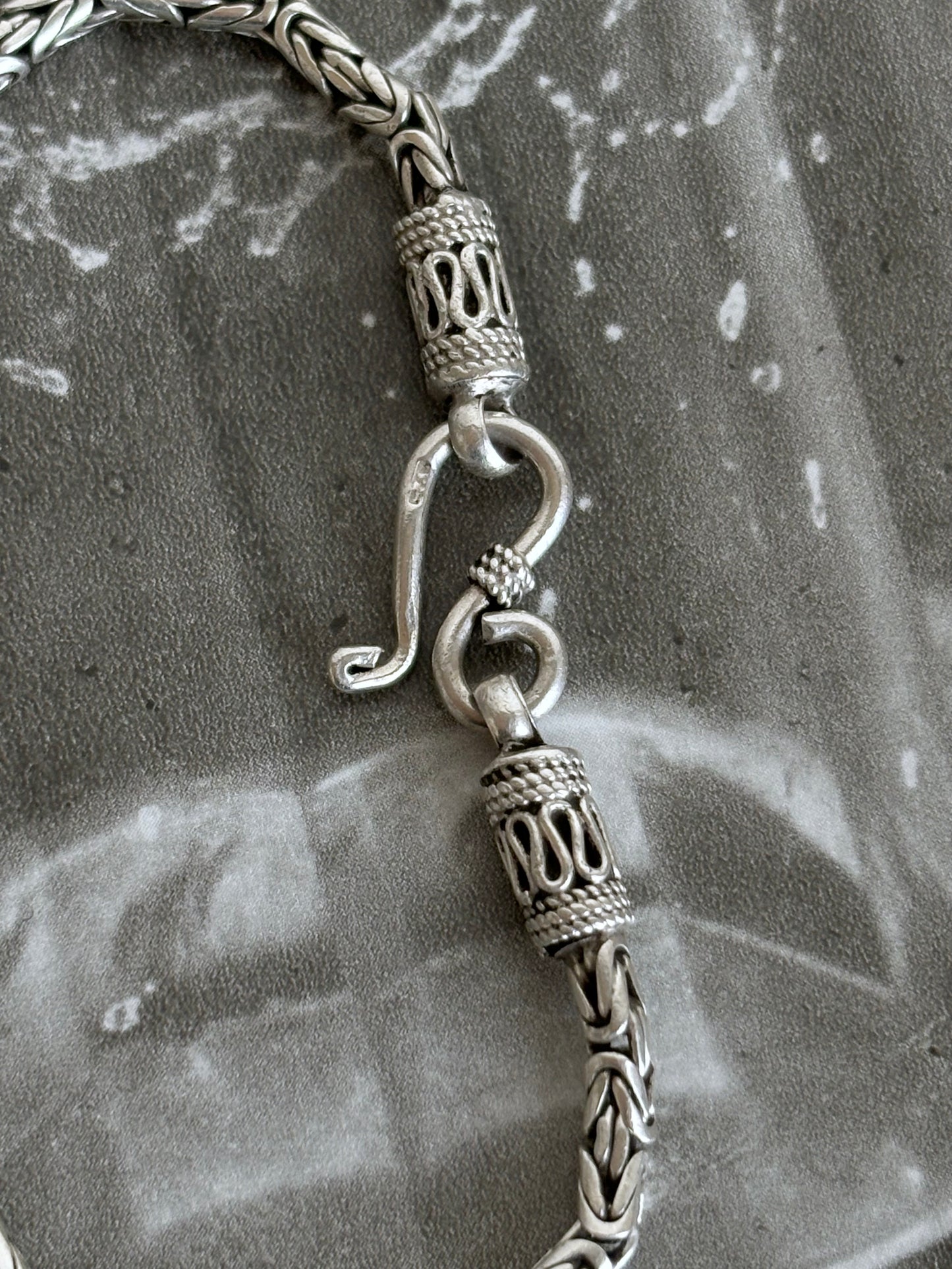 Byzantine chain S hooked bracelet