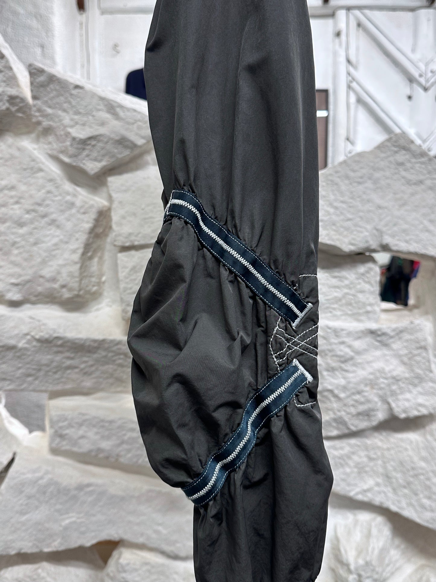 JET SET Toto Praha Vintage clothing store Antique shop プラハ 古着屋 古着 Black 黒 Prague Vintage ヴィンテージ