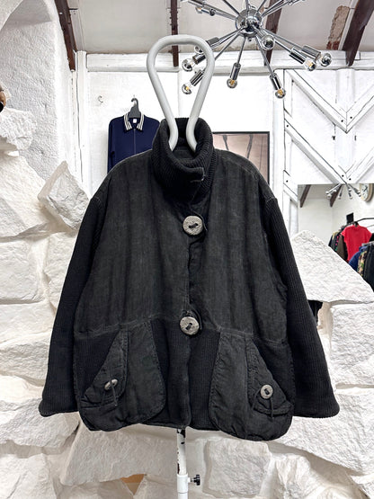 Toto Praha Vintage clothing store Antique shop プラハ 古着屋 古着 Black 黒 Prague Vintage ヴィンテージ ユーロ古着  ヨーロッパ古着 ユーロヴィンテージ