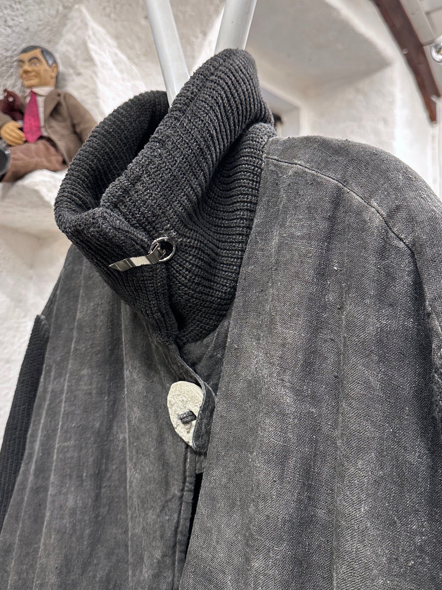 Toto Praha Vintage clothing store Antique shop プラハ 古着屋 古着 Black 黒 Prague Vintage ヴィンテージ ユーロ古着  ヨーロッパ古着 ユーロヴィンテージ