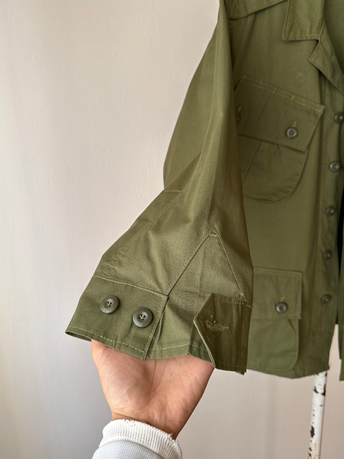 1964s US army jungle fatigue jacket , Dead stock