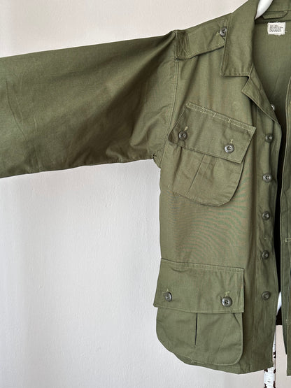1964s US army jungle fatigue jacket , Dead stock