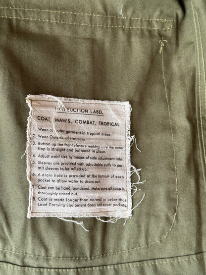 1964s US army jungle fatigue jacket , Dead stock