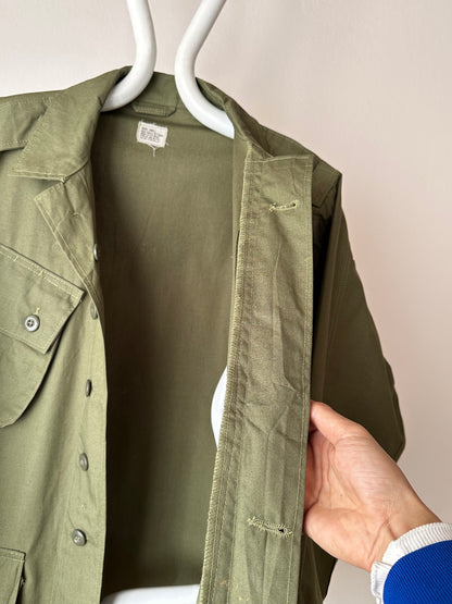 1964s US army jungle fatigue jacket , Dead stock