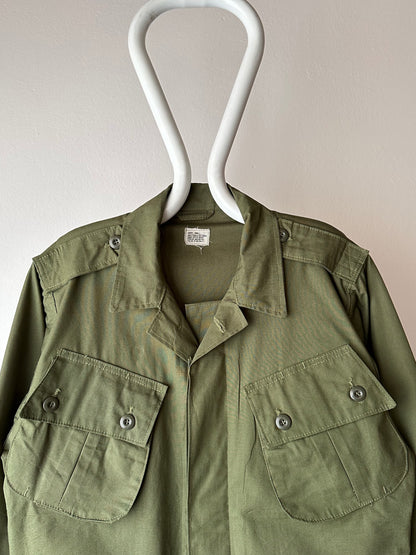 1964s US army jungle fatigue jacket , Dead stock