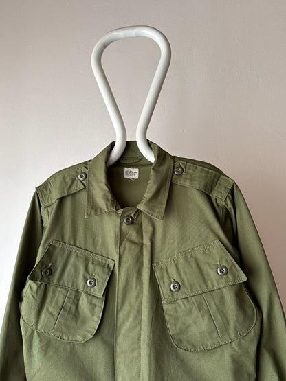 1964s US army jungle fatigue jacket , Dead stock