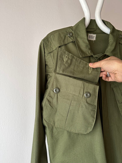 1964s US army jungle fatigue jacket , Dead stock