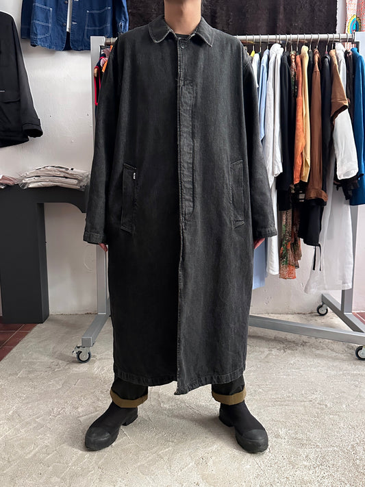 1980's Levi's Made in Italy Black Denim Coat 80年代 Vintage ヴィンテージ リーバイス ブラックデニム コート Rare レア イタリア製 Toto Praha Vintage clothing store Antique shop Prague 古着屋 アンティークショップ プラハ ユーロ古着  ヨーロッパ古着 古着卸 