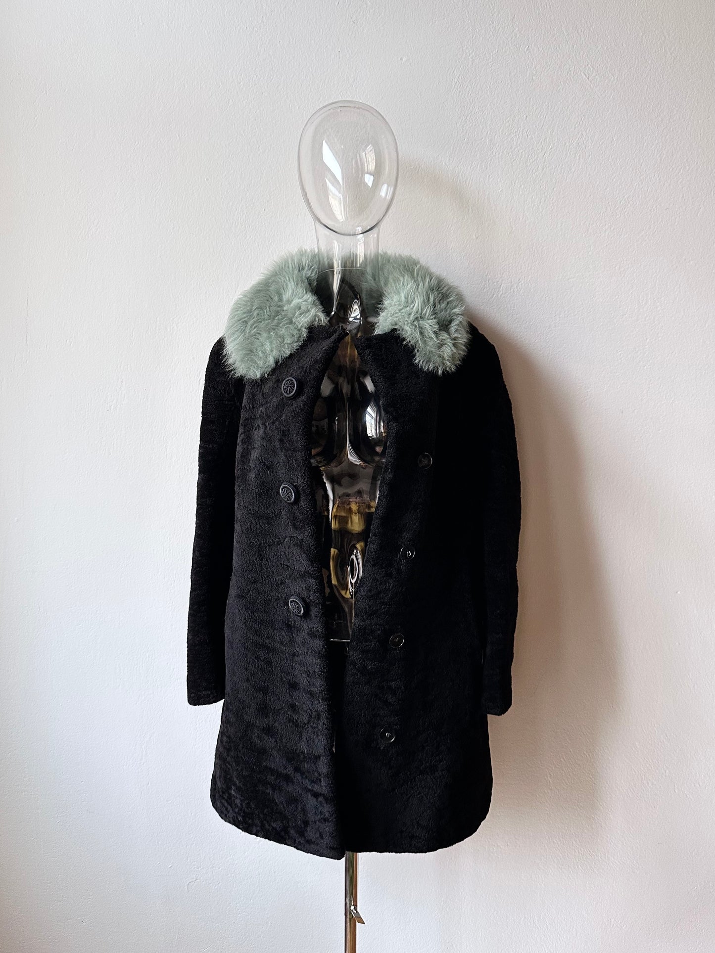 60s genuine sheepskin coat with mint collar
