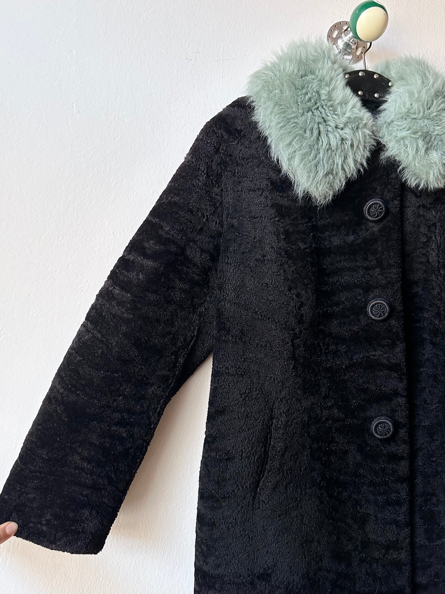 60s genuine sheepskin coat with mint collar