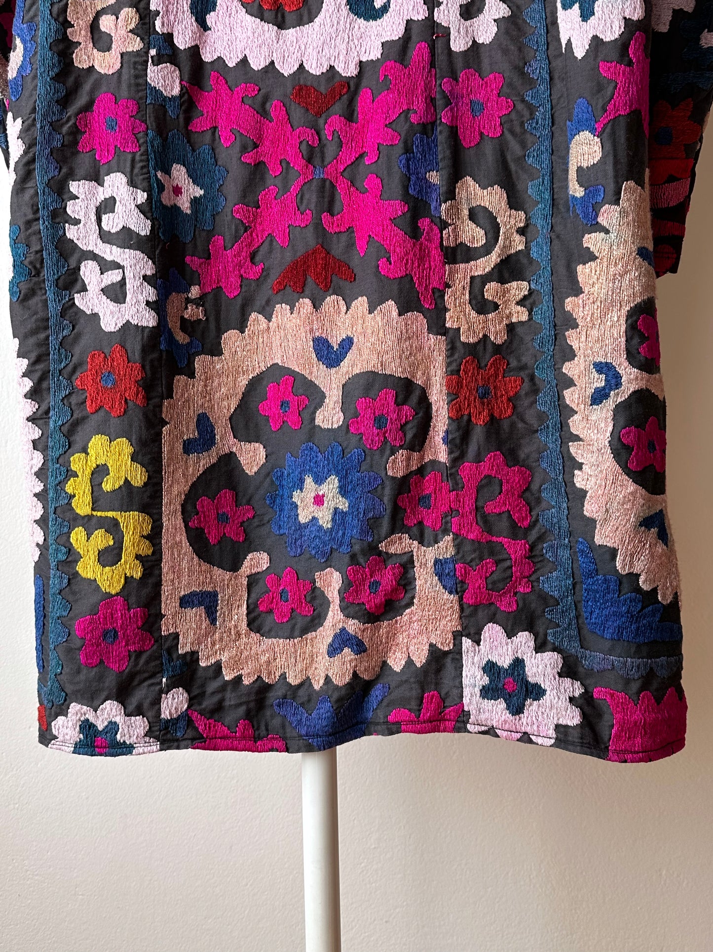 70s Uzbekistan suzani robe