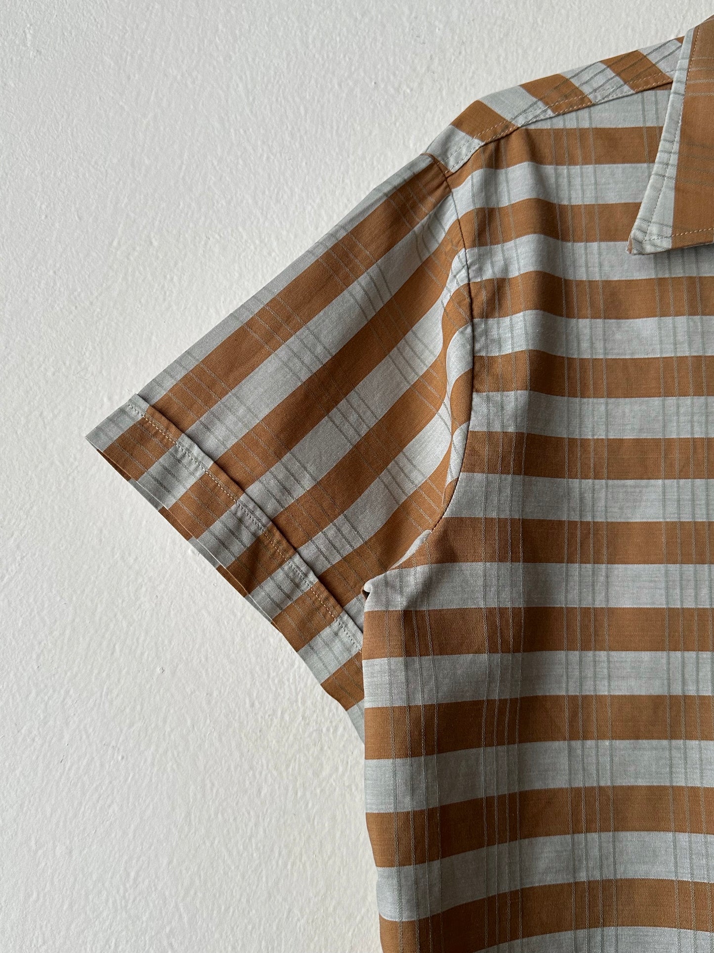 1970s leisure shirt