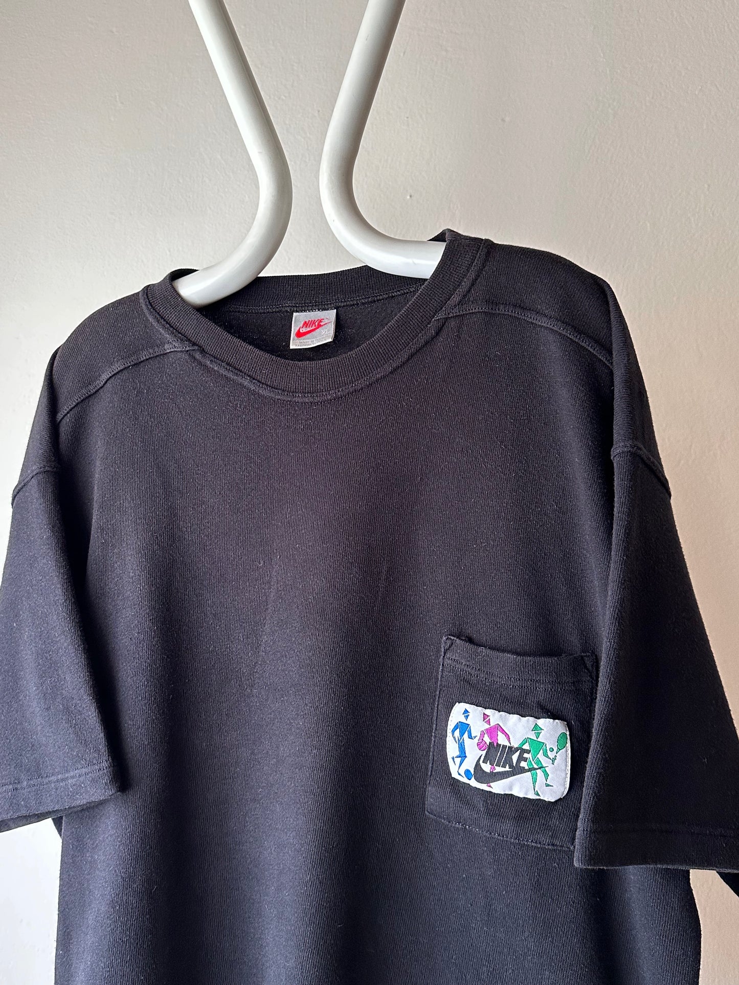 90's Nike 90年代 ナイキ sweatshirt スウェット シャツ 半袖 Vintage ヴィンテージ Made in Italy イタリア製 Praha Prague Vintage store プラハ 古着屋 古着 ユーロ古着 ヨーロッパ古着
