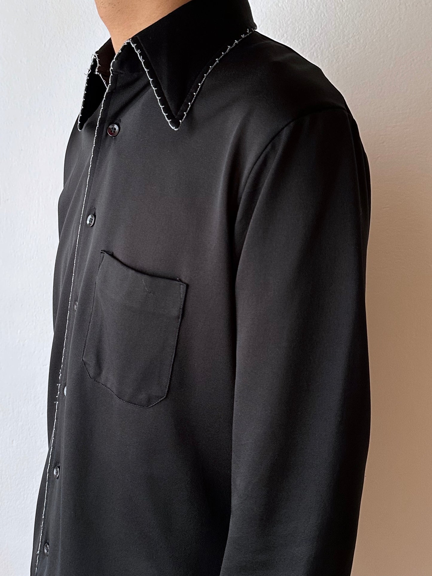 70s Poly Black