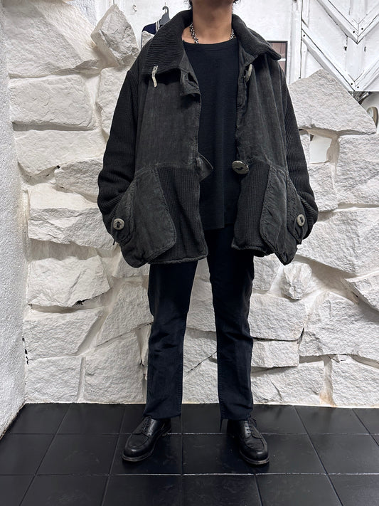 Toto Praha Vintage clothing store Antique shop プラハ 古着屋 古着 Black 黒 Prague Vintage ヴィンテージ ユーロ古着  ヨーロッパ古着 ユーロヴィンテージ