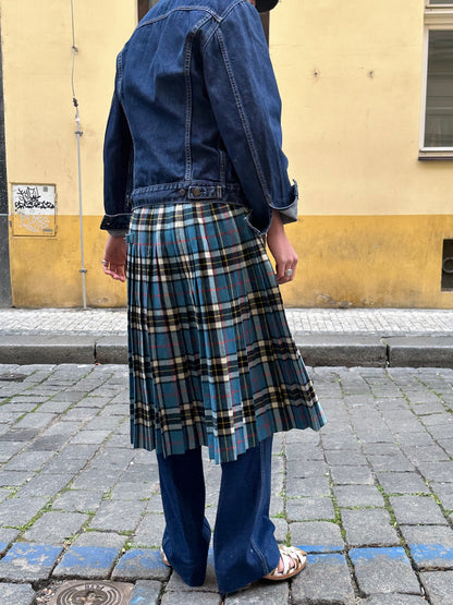 2001's Levi’s europa denim trucker jacket