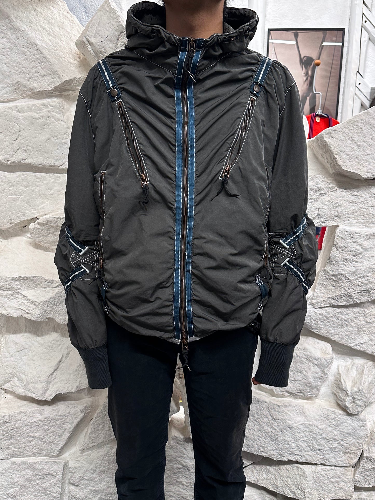 JET SET Toto Praha Vintage clothing store Antique shop プラハ 古着屋 古着 Black 黒 Prague Vintage ヴィンテージ