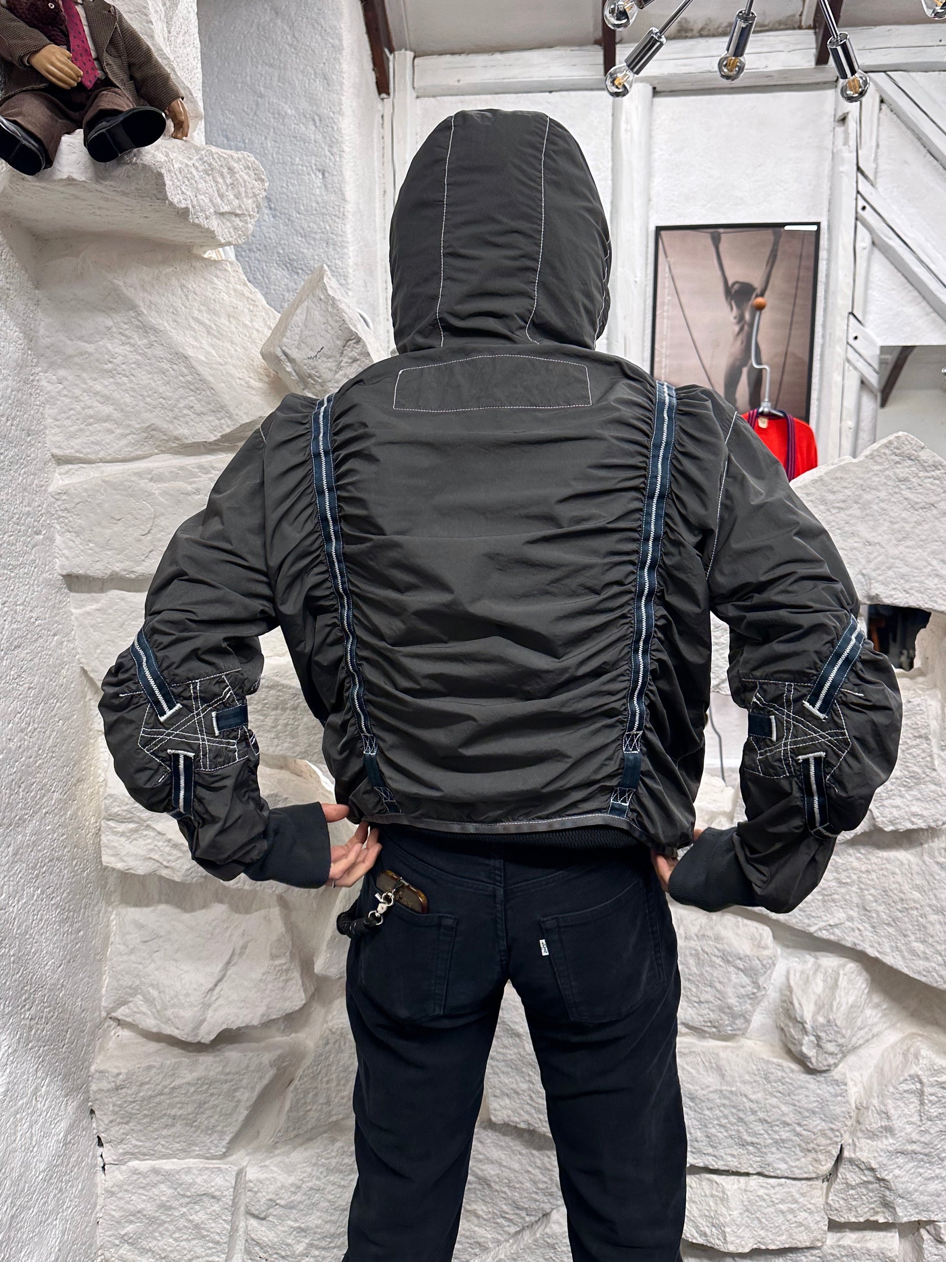 JET SET Toto Praha Vintage clothing store Antique shop プラハ 古着屋 古着 Black 黒 Prague Vintage ヴィンテージ