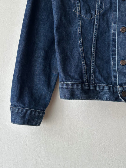 2001's Levi’s europa denim trucker jacket
