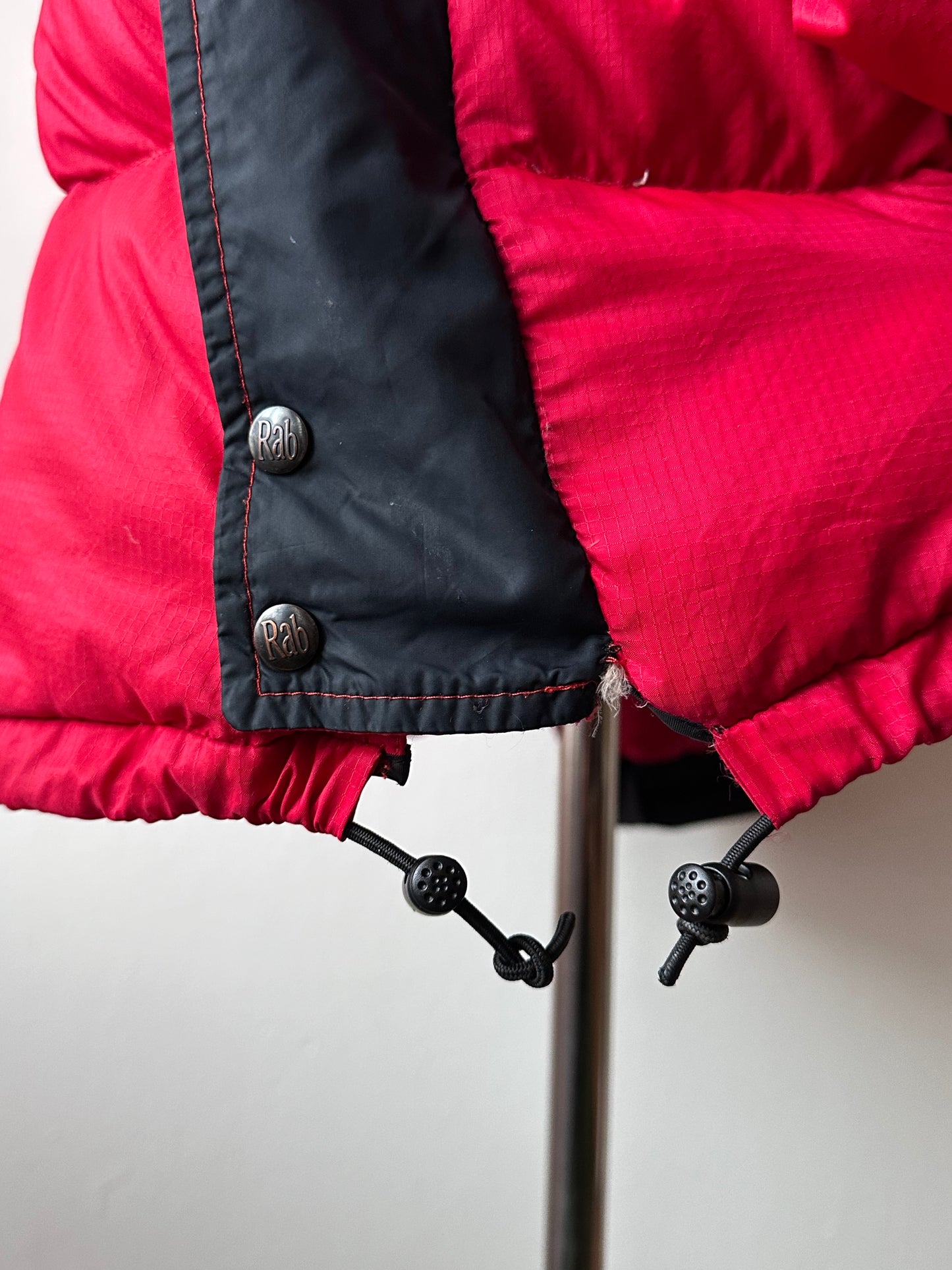 Rab England Down smock TOTO Praha Vintage clothing store プラハ 古着屋 ダウン 1990's 90年代 イギリス古着 スモック Pullover プルオーバー 