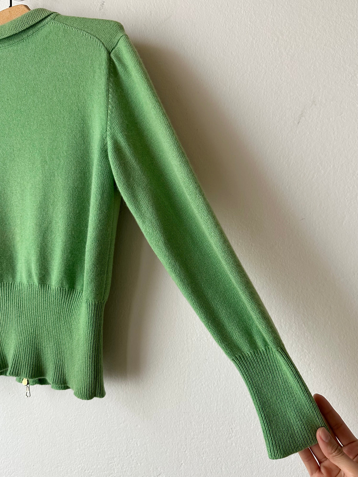 Pure cashmere knit in Jade-ite