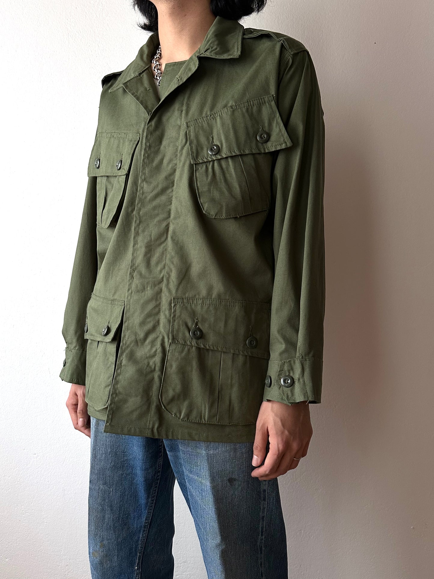 1964s US army jungle fatigue jacket , Dead stock