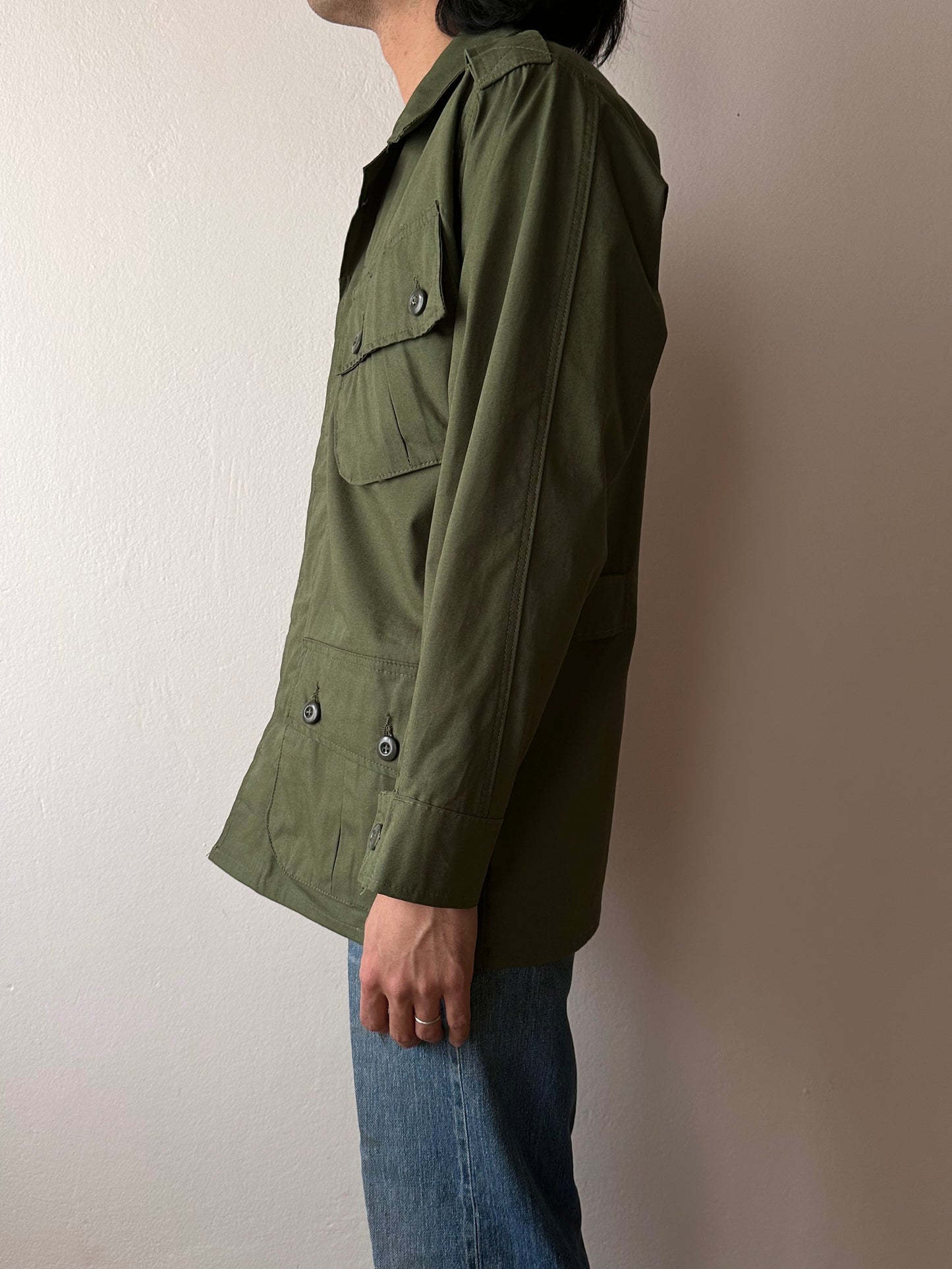 1964s US army jungle fatigue jacket , Dead stock