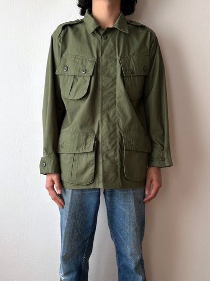 1964s US army jungle fatigue jacket , Dead stock