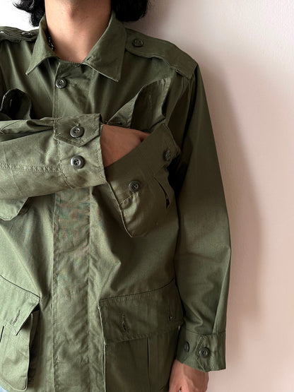 1964s US army jungle fatigue jacket , Dead stock