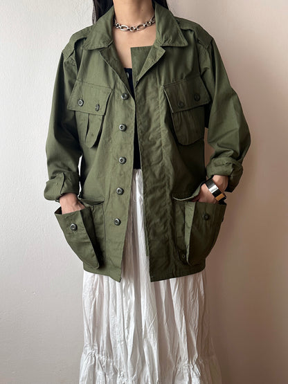 1964s US army jungle fatigue jacket , Dead stock
