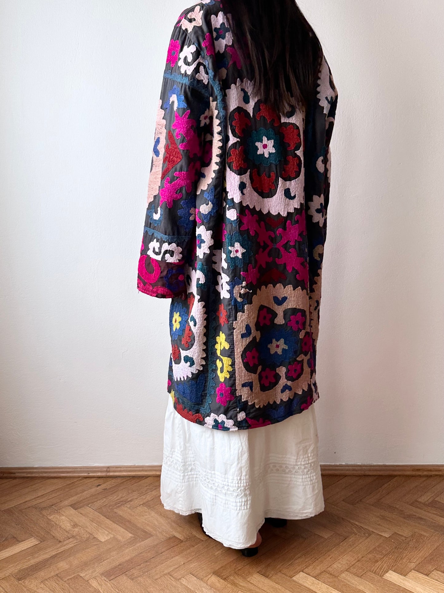 70s Uzbekistan suzani robe