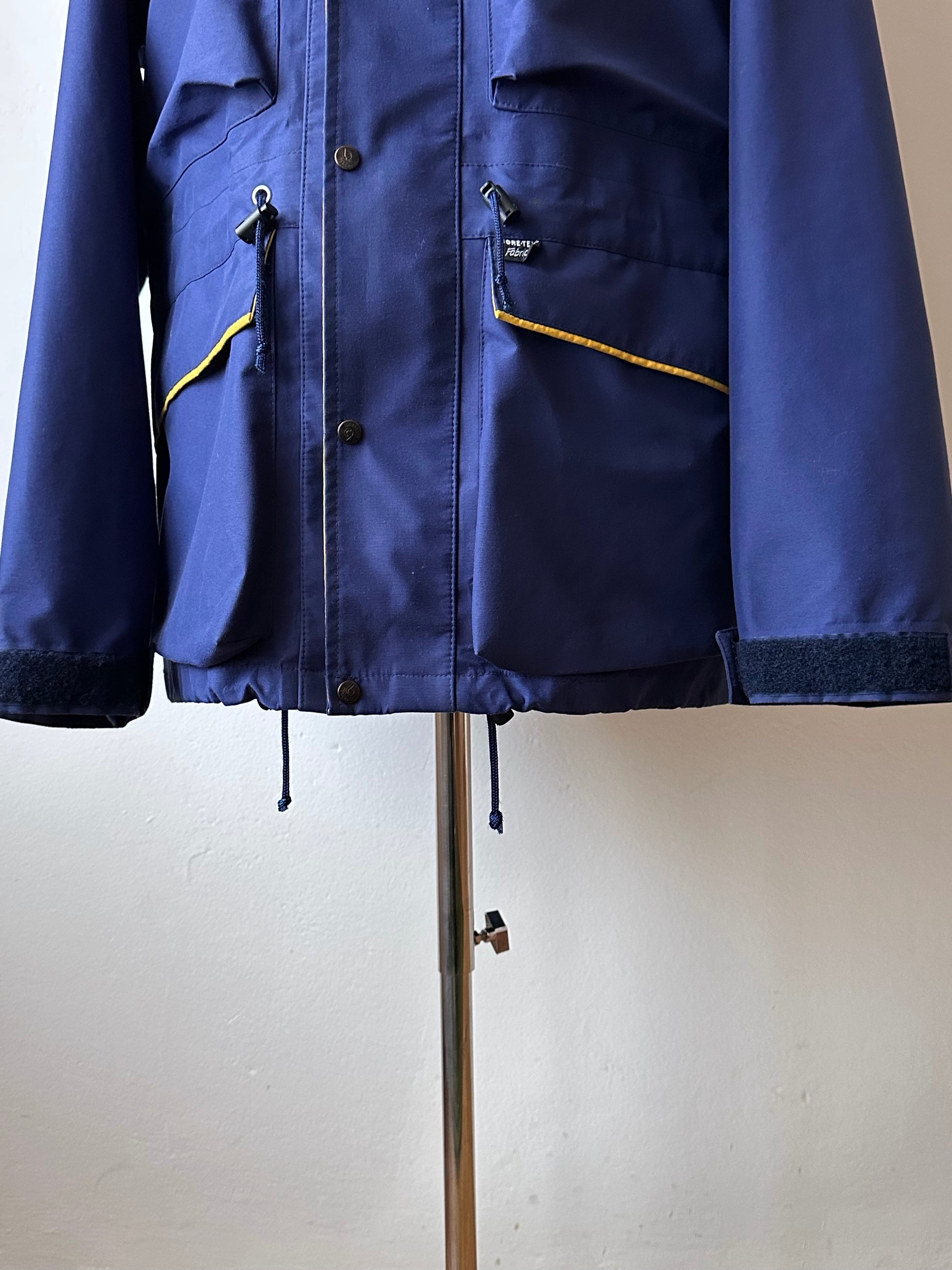 1990's Berghaus Trango Extrem Gore-Tex 90年代 バーグハウス Vintage ヴィンテージ Toto Praha Vintage clothing store 古着屋 プラハ Prague イギリス古着 アウトドア Made in Gt,Britain Made in England