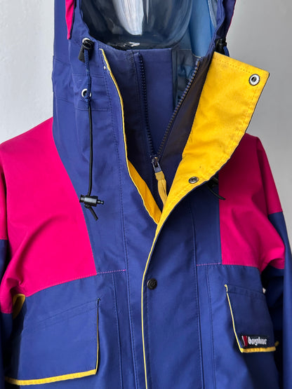 1990's Berghaus Trango Extrem Gore-Tex 90年代 バーグハウス Vintage ヴィンテージ Toto Praha Vintage clothing store 古着屋 プラハ Prague イギリス古着 アウトドア Made in Gt,Britain Made in England