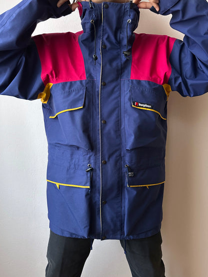 1990's Berghaus Trango Extrem Gore-Tex 90年代 バーグハウス Vintage ヴィンテージ Toto Praha Vintage clothing store 古着屋 プラハ Prague イギリス古着 アウトドア Made in Gt,Britain Made in England