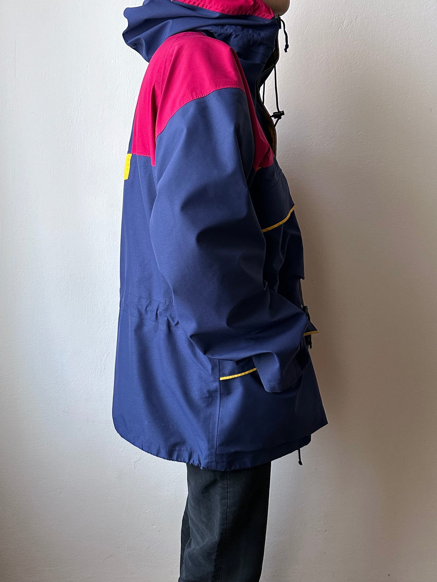 1990's Berghaus Trango Extrem Gore-Tex 90年代 バーグハウス Vintage ヴィンテージ Toto Praha Vintage clothing store 古着屋 プラハ Prague イギリス古着 アウトドア Made in Gt,Britain Made in England