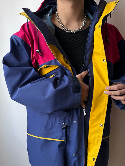 1990's Berghaus Trango Extrem Gore-Tex 90年代 バーグハウス Vintage ヴィンテージ Toto Praha Vintage clothing store 古着屋 プラハ Prague イギリス古着 アウトドア Made in Gt,Britain Made in England