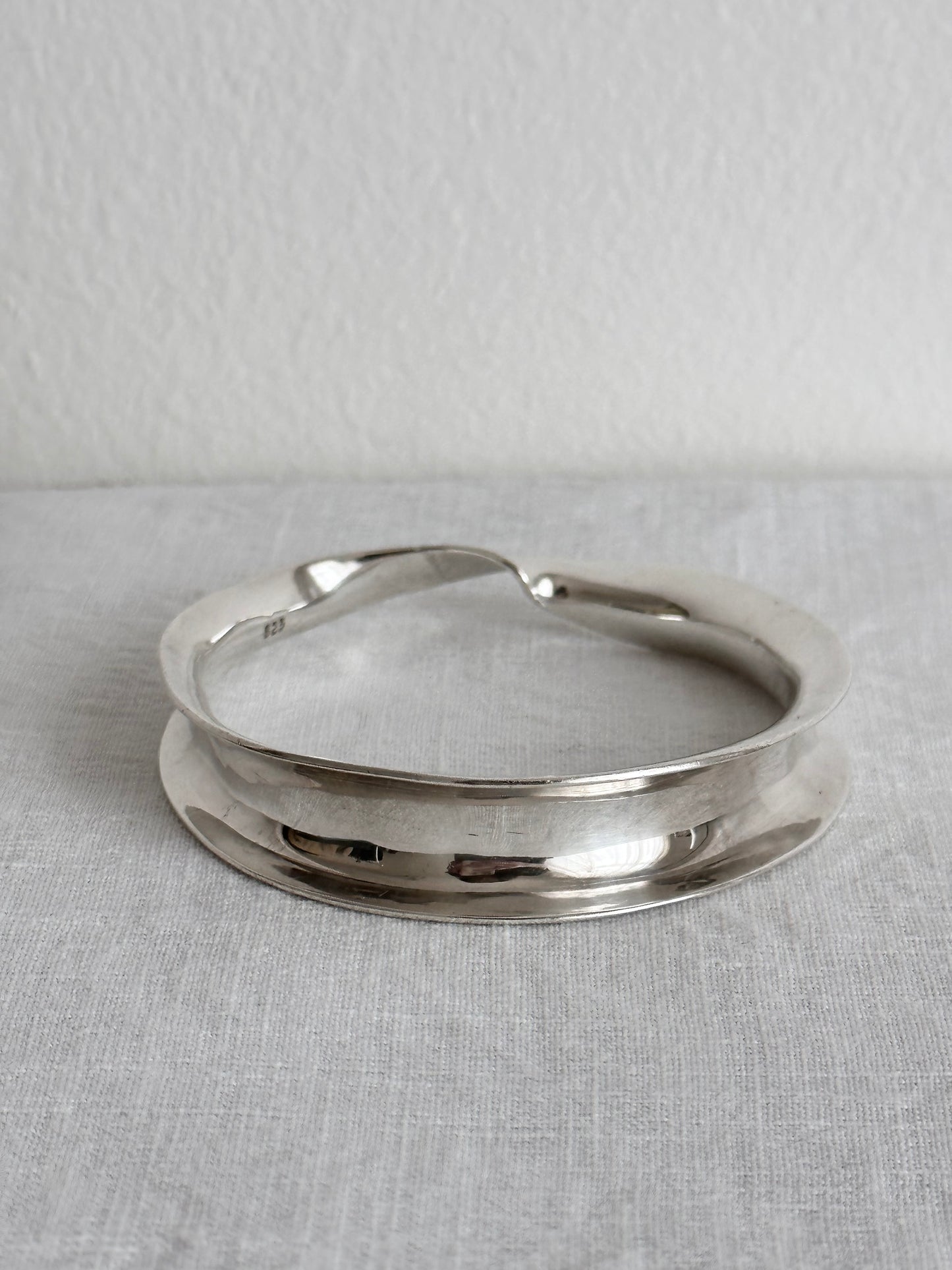 anonymous mobius bangle