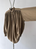 many pleats balloon blouse