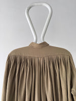 many pleats balloon blouse